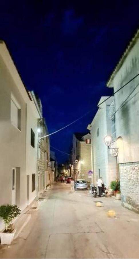 Apartmani Centar 沃迪切 外观 照片